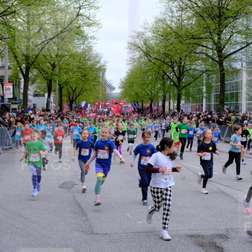 25.04.2026 - Das Zehntel Tim E. http://msf.ph/oto/9572773 25.04.2026 10:33:43 Ziel  meine-sportfotos.de