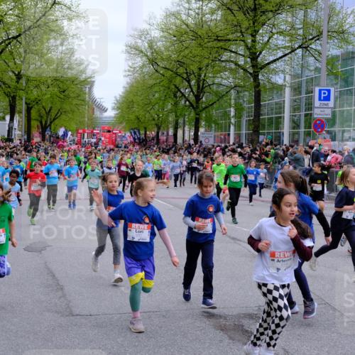 25.04.2026 - Das Zehntel Tim E. http://msf.ph/oto/9572778 25.04.2026 10:33:44 Ziel  meine-sportfotos.de
