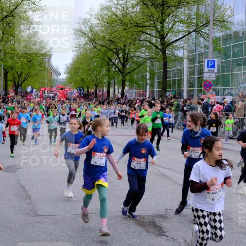 25.04.2026 - Das Zehntel Tim E. http://msf.ph/oto/9572780 25.04.2026 10:33:44 Ziel  meine-sportfotos.de