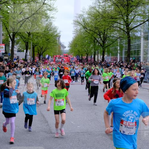 25.04.2026 - Das Zehntel Tim E. http://msf.ph/oto/9572809 25.04.2026 10:33:50 Ziel  meine-sportfotos.de