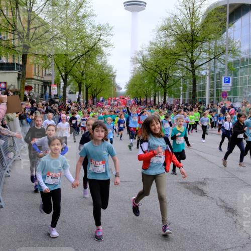 25.04.2026 - Das Zehntel Tim E. http://msf.ph/oto/9572828 25.04.2026 10:33:55 Ziel  meine-sportfotos.de