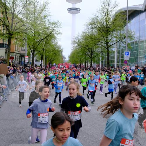 25.04.2026 - Das Zehntel Tim E. http://msf.ph/oto/9572832 25.04.2026 10:33:56 Ziel  meine-sportfotos.de