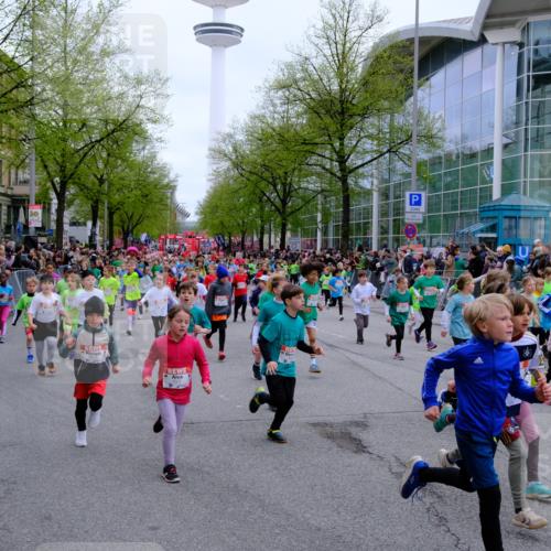 25.04.2026 - Das Zehntel Tim E. http://msf.ph/oto/9572854 25.04.2026 10:33:59 Ziel  meine-sportfotos.de