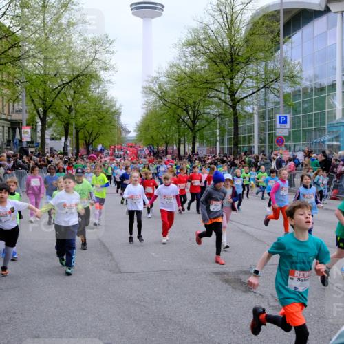 25.04.2026 - Das Zehntel Tim E. http://msf.ph/oto/9572861 25.04.2026 10:34:01 Ziel  meine-sportfotos.de