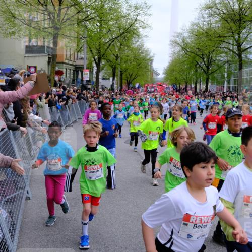 25.04.2026 - Das Zehntel Tim E. http://msf.ph/oto/9572873 25.04.2026 10:34:03 Ziel  meine-sportfotos.de