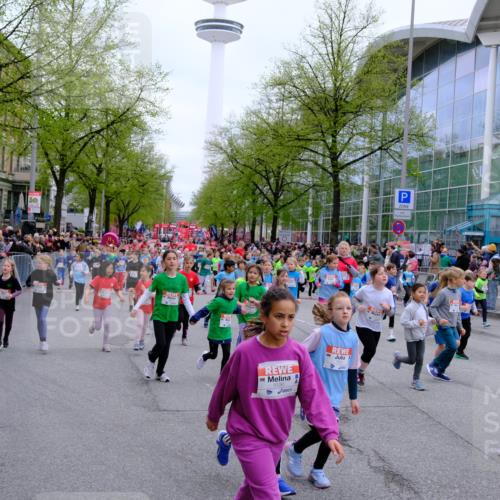 25.04.2026 - Das Zehntel Tim E. http://msf.ph/oto/9572880 25.04.2026 10:34:07 Ziel  meine-sportfotos.de