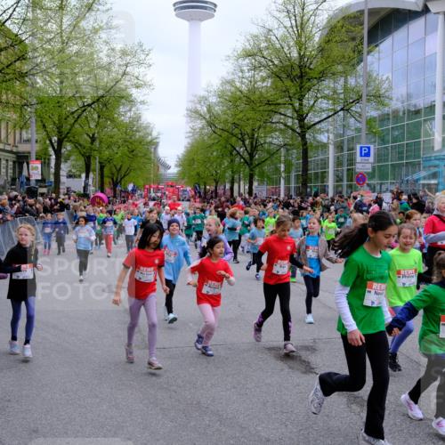 25.04.2026 - Das Zehntel Tim E. http://msf.ph/oto/9572893 25.04.2026 10:34:09 Ziel  meine-sportfotos.de