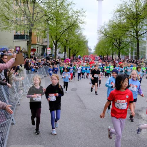 25.04.2026 - Das Zehntel Tim E. http://msf.ph/oto/9572898 25.04.2026 10:34:10 Ziel  meine-sportfotos.de