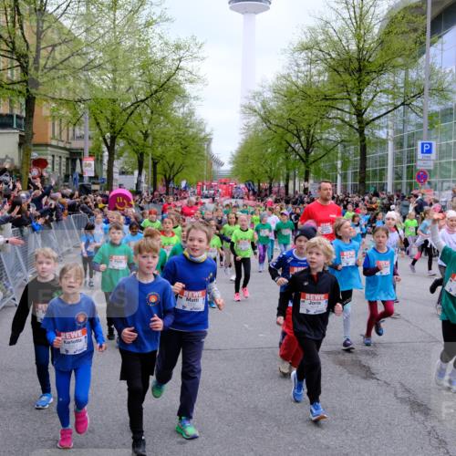 25.04.2026 - Das Zehntel Tim E. http://msf.ph/oto/9572918 25.04.2026 10:34:14 Ziel  meine-sportfotos.de