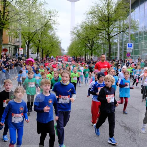 25.04.2026 - Das Zehntel Tim E. http://msf.ph/oto/9572921 25.04.2026 10:34:14 Ziel  meine-sportfotos.de