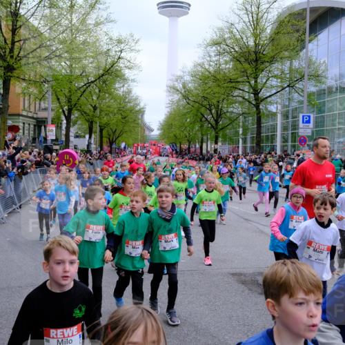 25.04.2026 - Das Zehntel Tim E. http://msf.ph/oto/9572925 25.04.2026 10:34:15 Ziel  meine-sportfotos.de