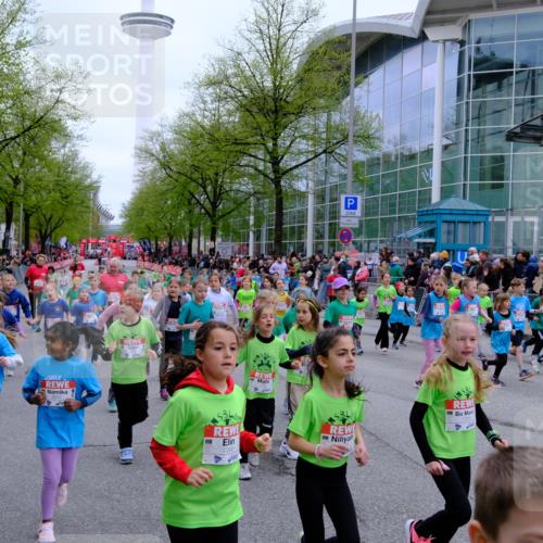 25.04.2026 - Das Zehntel Tim E. http://msf.ph/oto/9572938 25.04.2026 10:34:17 Ziel  meine-sportfotos.de