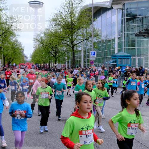 25.04.2026 - Das Zehntel Tim E. http://msf.ph/oto/9572942 25.04.2026 10:34:19 Ziel  meine-sportfotos.de