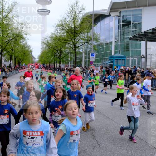 25.04.2026 - Das Zehntel Tim E. http://msf.ph/oto/9572955 25.04.2026 10:34:20 Ziel  meine-sportfotos.de