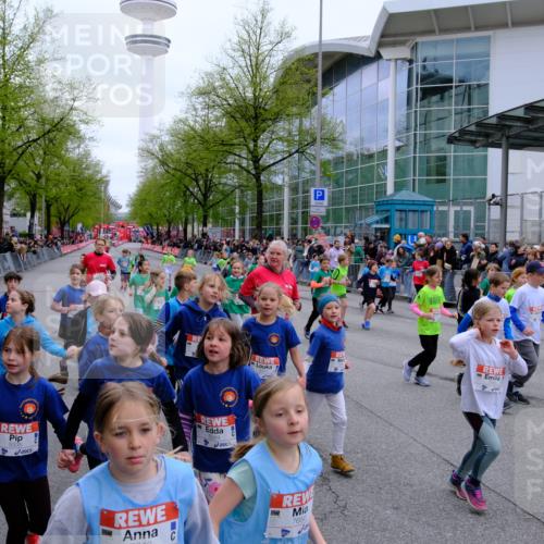 25.04.2026 - Das Zehntel Tim E. http://msf.ph/oto/9572956 25.04.2026 10:34:20 Ziel  meine-sportfotos.de