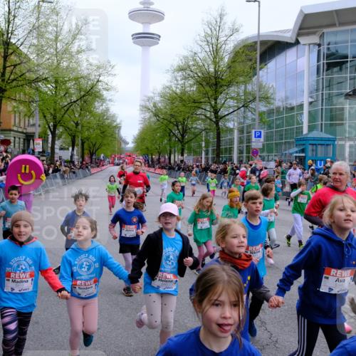 25.04.2026 - Das Zehntel Tim E. http://msf.ph/oto/9572962 25.04.2026 10:34:21 Ziel  meine-sportfotos.de