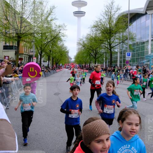 25.04.2026 - Das Zehntel Tim E. http://msf.ph/oto/9572965 25.04.2026 10:34:22 Ziel  meine-sportfotos.de