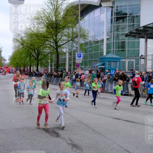 25.04.2026 - Das Zehntel Tim E. http://msf.ph/oto/9572976 25.04.2026 10:34:25 Ziel  meine-sportfotos.de