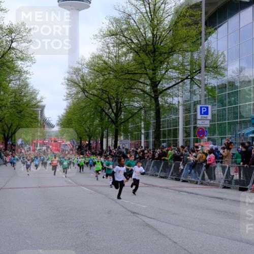 25.04.2026 - Das Zehntel Tim E. http://msf.ph/oto/9572990 25.04.2026 10:35:07 Ziel  meine-sportfotos.de