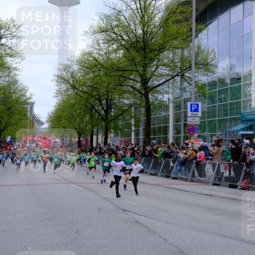 25.04.2026 - Das Zehntel Tim E. http://msf.ph/oto/9572992 25.04.2026 10:35:07 Ziel  meine-sportfotos.de