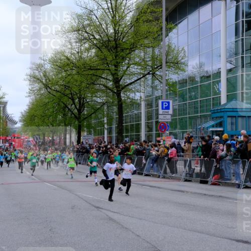 25.04.2026 - Das Zehntel Tim E. http://msf.ph/oto/9572996 25.04.2026 10:35:07 Ziel  meine-sportfotos.de
