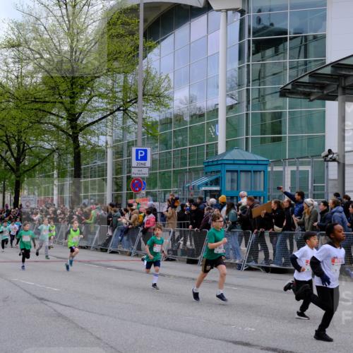25.04.2026 - Das Zehntel Tim E. http://msf.ph/oto/9573005 25.04.2026 10:35:09 Ziel  meine-sportfotos.de