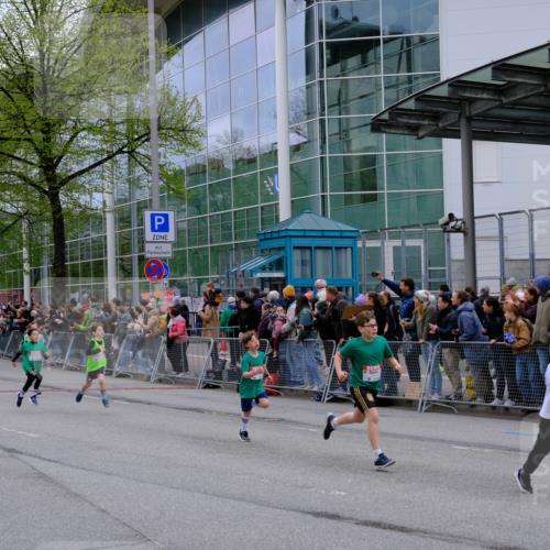 25.04.2026 - Das Zehntel Tim E. http://msf.ph/oto/9573009 25.04.2026 10:35:10 Ziel  meine-sportfotos.de
