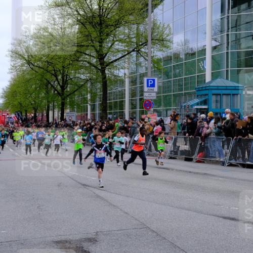 25.04.2026 - Das Zehntel Tim E. http://msf.ph/oto/9573017 25.04.2026 10:35:13 Ziel  meine-sportfotos.de