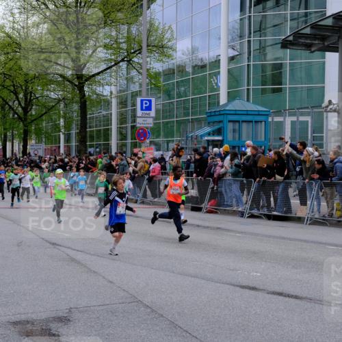 25.04.2026 - Das Zehntel Tim E. http://msf.ph/oto/9573021 25.04.2026 10:35:13 Ziel  meine-sportfotos.de