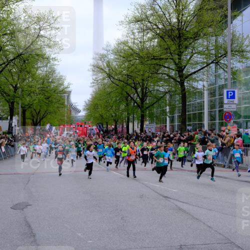 25.04.2026 - Das Zehntel Tim E. http://msf.ph/oto/9573028 25.04.2026 10:35:15 Ziel  meine-sportfotos.de