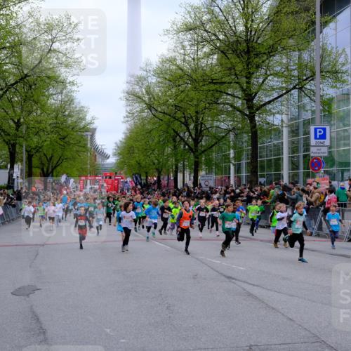 25.04.2026 - Das Zehntel Tim E. http://msf.ph/oto/9573029 25.04.2026 10:35:16 Ziel  meine-sportfotos.de