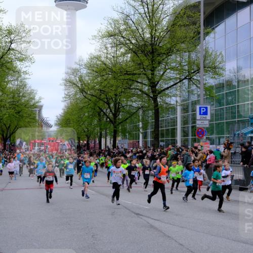 25.04.2026 - Das Zehntel Tim E. http://msf.ph/oto/9573032 25.04.2026 10:35:17 Ziel  meine-sportfotos.de