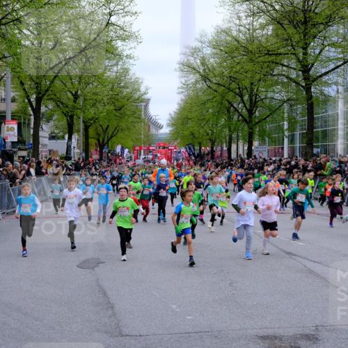 25.04.2026 - Das Zehntel Tim E. http://msf.ph/oto/9573059 25.04.2026 10:35:23 Ziel  meine-sportfotos.de