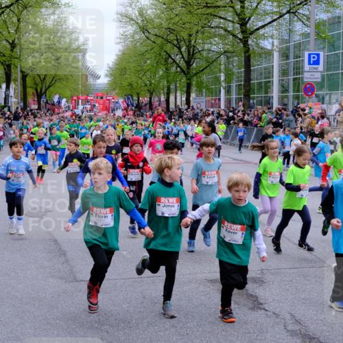 25.04.2026 - Das Zehntel Tim E. http://msf.ph/oto/9573135 25.04.2026 10:35:36 Ziel  meine-sportfotos.de