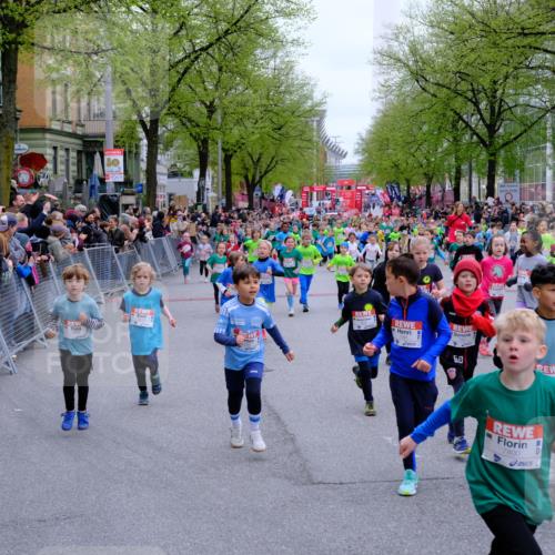 25.04.2026 - Das Zehntel Tim E. http://msf.ph/oto/9573138 25.04.2026 10:35:37 Ziel  meine-sportfotos.de