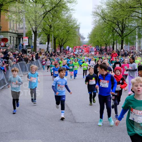 25.04.2026 - Das Zehntel Tim E. http://msf.ph/oto/9573139 25.04.2026 10:35:37 Ziel  meine-sportfotos.de