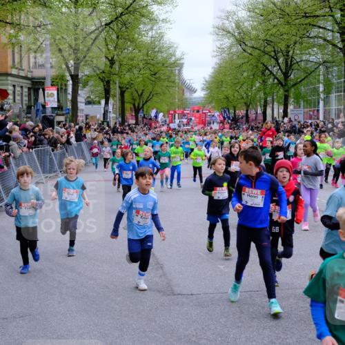 25.04.2026 - Das Zehntel Tim E. http://msf.ph/oto/9573140 25.04.2026 10:35:37 Ziel  meine-sportfotos.de