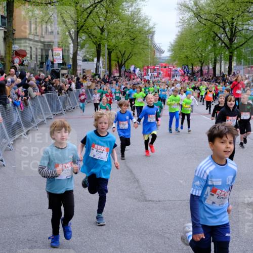 25.04.2026 - Das Zehntel Tim E. http://msf.ph/oto/9573148 25.04.2026 10:35:39 Ziel  meine-sportfotos.de