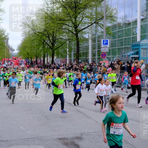25.04.2026 - Das Zehntel Tim E. http://msf.ph/oto/9573173 25.04.2026 10:35:42 Ziel  meine-sportfotos.de
