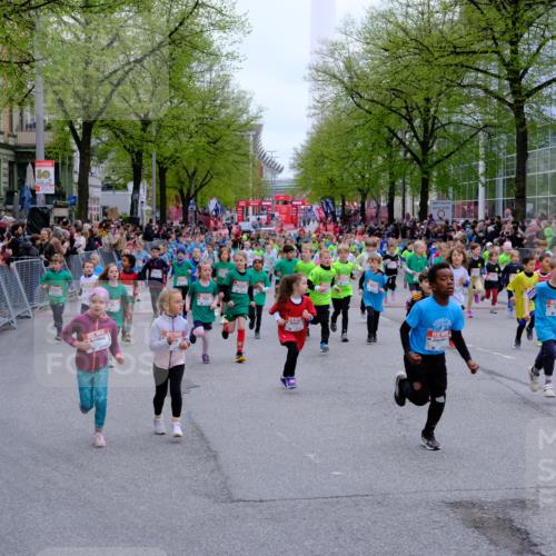 25.04.2026 - Das Zehntel Tim E. http://msf.ph/oto/9573185 25.04.2026 10:35:44 Ziel  meine-sportfotos.de