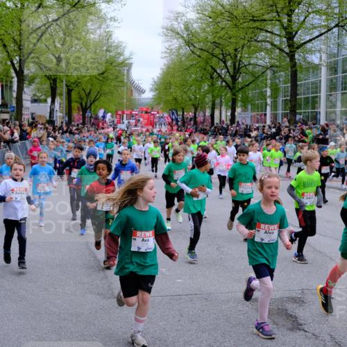 25.04.2026 - Das Zehntel Tim E. http://msf.ph/oto/9573202 25.04.2026 10:35:47 Ziel  meine-sportfotos.de