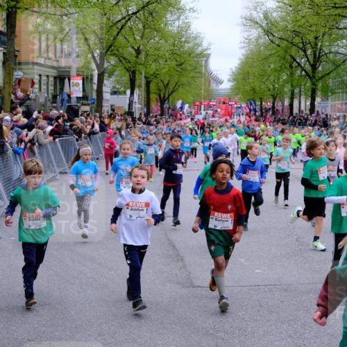 25.04.2026 - Das Zehntel Tim E. http://msf.ph/oto/9573207 25.04.2026 10:35:48 Ziel  meine-sportfotos.de
