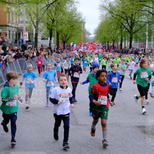 25.04.2026 - Das Zehntel Tim E. http://msf.ph/oto/9573210 25.04.2026 10:35:49 Ziel  meine-sportfotos.de