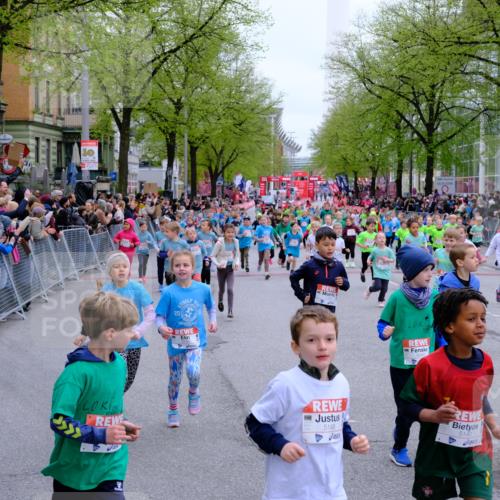 25.04.2026 - Das Zehntel Tim E. http://msf.ph/oto/9573213 25.04.2026 10:35:49 Ziel  meine-sportfotos.de