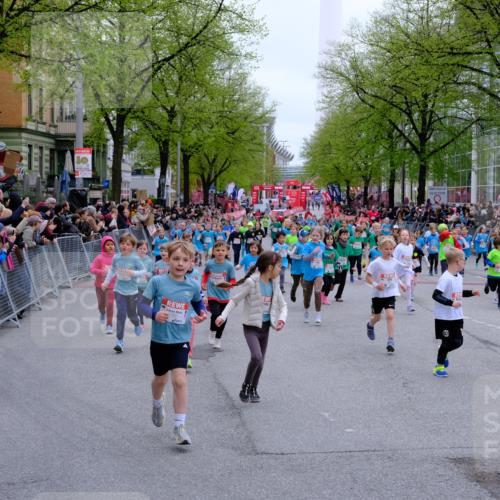 25.04.2026 - Das Zehntel Tim E. http://msf.ph/oto/9573226 25.04.2026 10:35:52 Ziel  meine-sportfotos.de