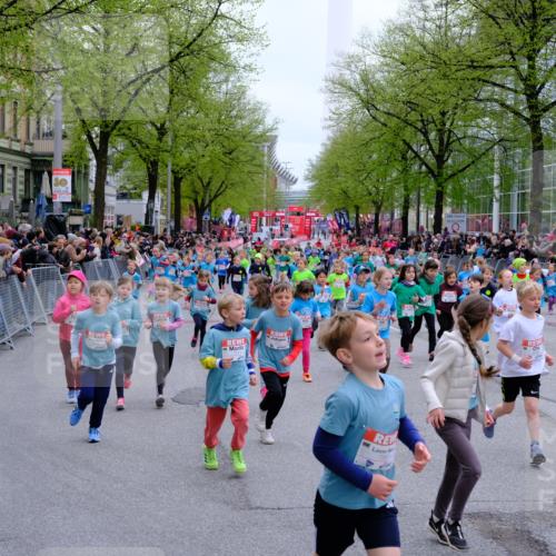 25.04.2026 - Das Zehntel Tim E. http://msf.ph/oto/9573234 25.04.2026 10:35:53 Ziel  meine-sportfotos.de