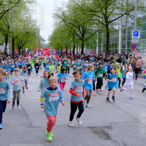 25.04.2026 - Das Zehntel Tim E. http://msf.ph/oto/9573243 25.04.2026 10:35:54 Ziel  meine-sportfotos.de