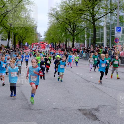 25.04.2026 - Das Zehntel Tim E. http://msf.ph/oto/9573256 25.04.2026 10:35:58 Ziel  meine-sportfotos.de
