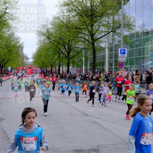 25.04.2026 - Das Zehntel Tim E. http://msf.ph/oto/9573300 25.04.2026 10:36:06 Ziel  meine-sportfotos.de