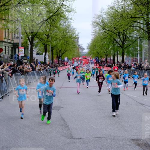 25.04.2026 - Das Zehntel Tim E. http://msf.ph/oto/9573306 25.04.2026 10:36:07 Ziel  meine-sportfotos.de